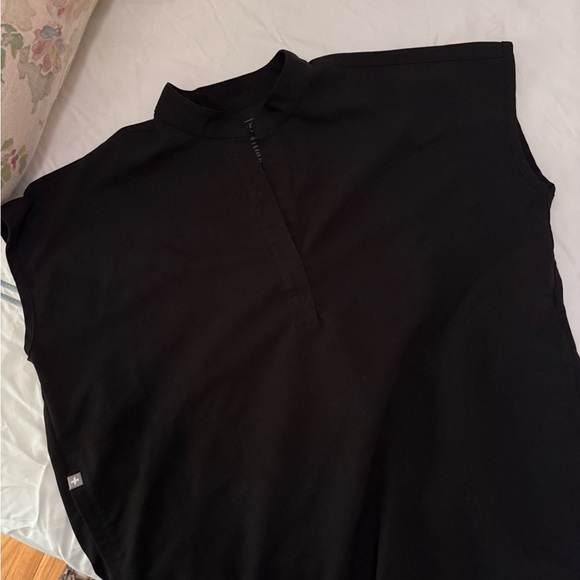 Figs Rafaela Top - Picture 2 of 2